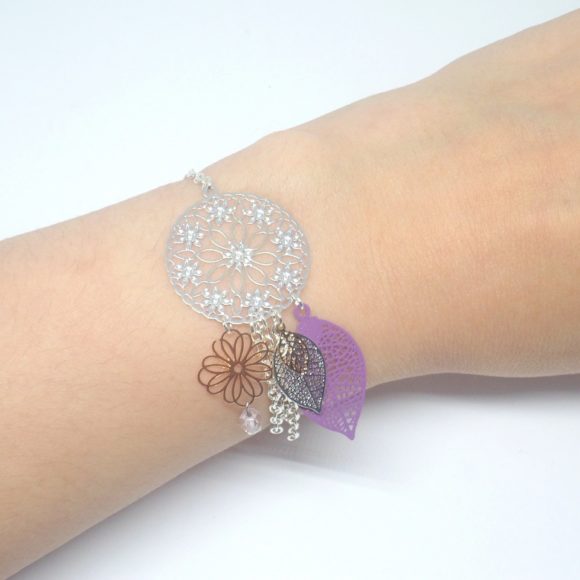 coller sautor tête de mort fleure mauve fmo, perles mauve et