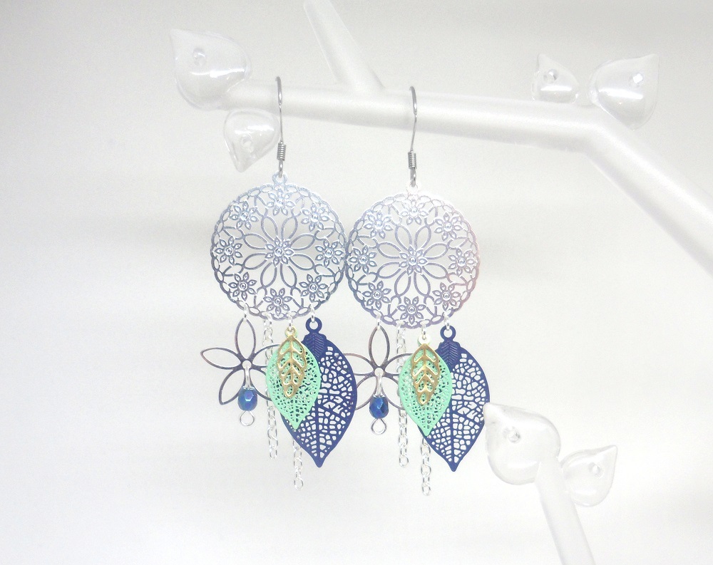 Odacassie_048-1_Boucles_doreilles_fleuries_feuilles_bleu_marine_vert_opale_argente
