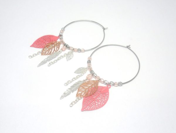 boucles d'oreilles créoles feuilles plumes attrape-rêves argenté rose