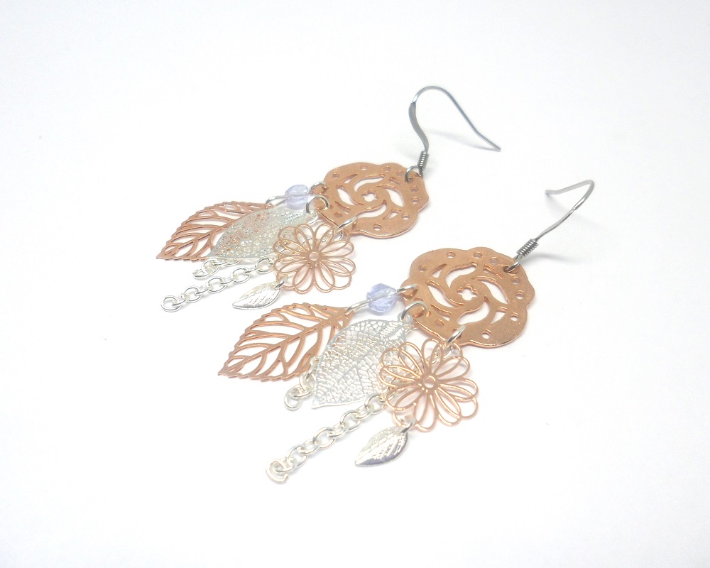 Odacassie_24-2_Bouclesdoreilles_romantiques_fleurs_feuilles_perles_or_rose_argente_mauve