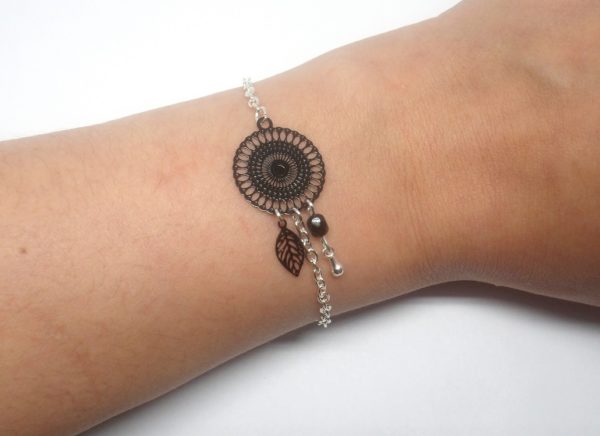 Bracelet noir argenté estampes rosace feuilles goutte perles