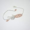 Bracelet ovale ajouré oiseau origami pendentif fleurs fines estampes feuilles perles bijou fait main par Odacassie