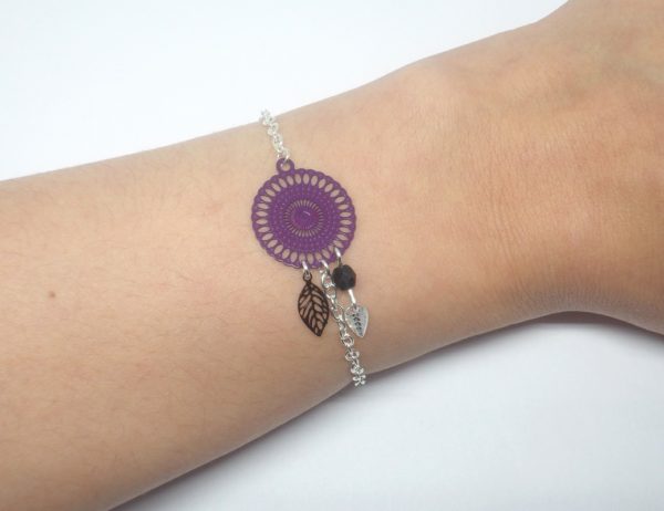 bracelet rosace violet et noir