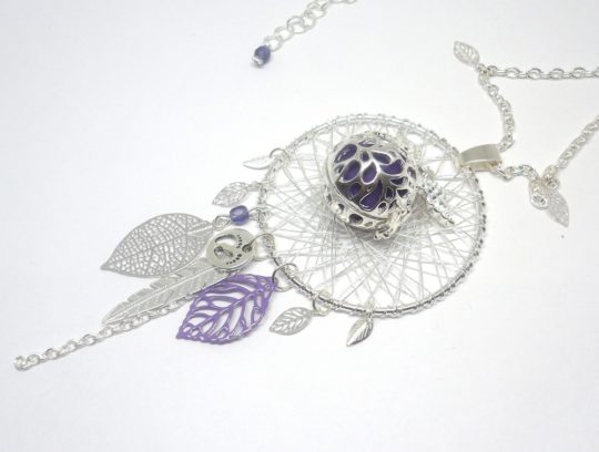 bola de grossesse violet lilas cage ailée ailes d'anges feuilles plume petits pieds argenté création unique sur mesure Odacassie