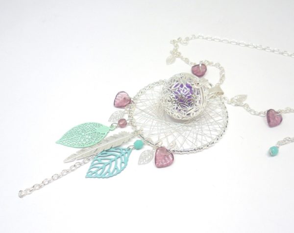 Bola de grossesse turquoise et violet argenté vert d'eau attrape-rêves cage argentée papillon bille sonore violette pièce unique réalisée sur commande Odacassie bijoux et accessoires