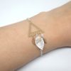 Bracelet triangle géométrie origami estampes feuilles perles en verre de Bohême oiseau origami doré blanc argenté bracelet ajustable en édition limitée par Odacassie les créations de Cassandre bijoux et accessoires faits main bijoux poétiques bohèmes romantiques