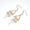 Boucles d'oreilles triangles géométrie origami estampes feuilles perles en verre de Bohême oiseau origami doré blanc argenté boucles d'oreilles en édition limitée par Odacassie les créations de Cassandre bijoux et accessoires faits main bijoux poétiques bohèmes romantiques