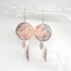 Boucles d'oreilles spirales or rose argenté blanc feuilles plumes perles crochets acier inoxydable boucles d'oreilles mariage cérémonie par Odacassie les créations de Cassandre bijoux et accesoires faits main bijoux poétiques bohèmes romantiques