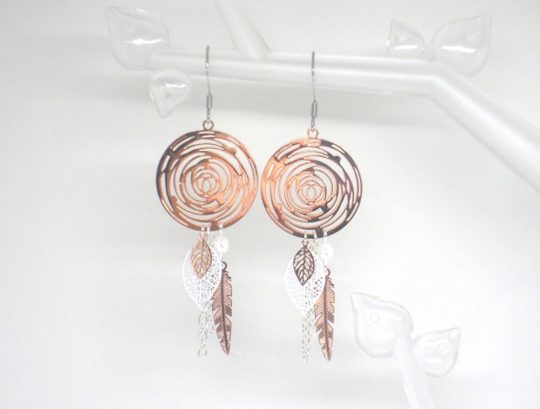 Boucles d'oreilles spirales or rose argenté blanc feuilles plumes perles crochets acier inoxydable boucles d'oreilles mariage cérémonie par Odacassie les créations de Cassandre bijoux et accesoires faits main bijoux poétiques bohèmes romantiques