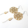 Boucles d'oreilles rosaces dorées coeurs gouttes feuilles perles métal doré acier chirurgical acier inoxydable par Odacassie les créations de Cassandre bijoux et accessoires faits main bijoux poétiques bohèmes romantiques