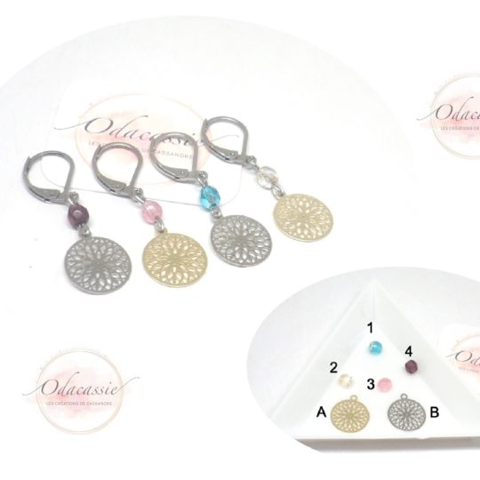 Boucles d'oreilles attrape-rêves enfant estampe dreamcatcher argentée ou doré perle en verre de Bohême couleur au choix crochets en acier inoxydable acier chirurgical bijou enfant bijou fillette par Odacassie les créations de Cassandre bijoux et accessoires faits main bijoux poétiques bijoux bohèmes idée cadeau petite fille