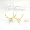 Créoles jaunes vert d'eau doré or sequins dorés perles en verre de Bohême créoles acier inoxydable acier chirurgical boucles d'oreilles édition limitée par Odacassie les créations de Cassandre bijoux et accessoires faits main bijoux poétiques bijoux bohèmes bijoux romantiques idée cadeau femme