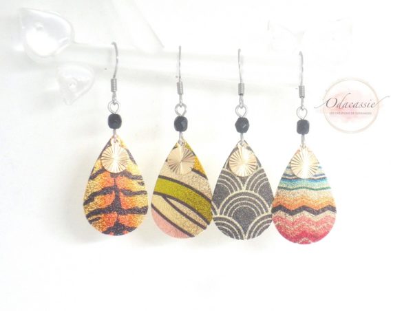 Boucles d'oreilles pailletées gouttes doré motif au choix tigre rayures vagues japonaises multicolore collection fêtes de fin d'année 2019 5 crochets d'oreilles acier inoxydable édition limitée par Odacassie les créations de Cassandre bijoux et accessoires faits main bijoux poétiques bijoux bohèmes bijoux romantiques idée cadaeau femme idée cadeau femme Noël