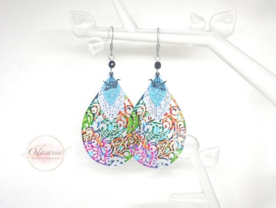 Boucles d'oreilles gouttes multicolores estampes feuilles et oiseaux origami perles par Odacassie