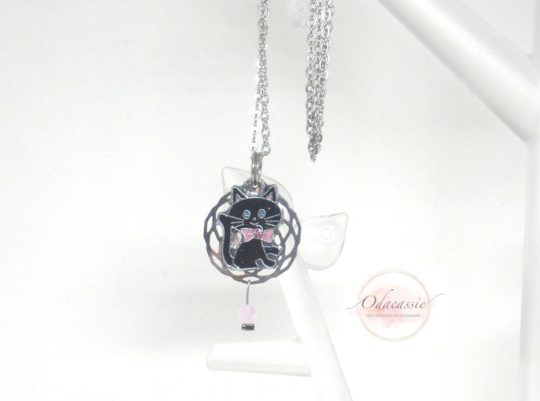 Collier enfant chat noir noeud rose strass paillettes acier inoxydable pièce unique par Odacassie