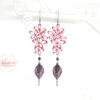 Boucles d'oreilles rose pastèque bordeaux noir cascade de fleurs acier inoxydable par Odacassie