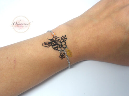 Bracelet abeille fleurs feuille noir orange moutarde par Odacassie