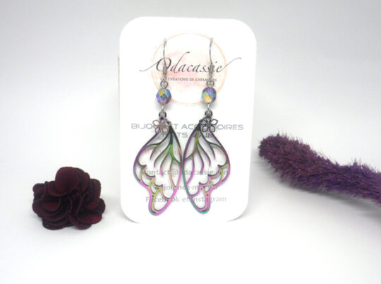Boucles d'oreilles ailes irisées reflets muliticolores acier inoxydable fleurs perles par Odacassie