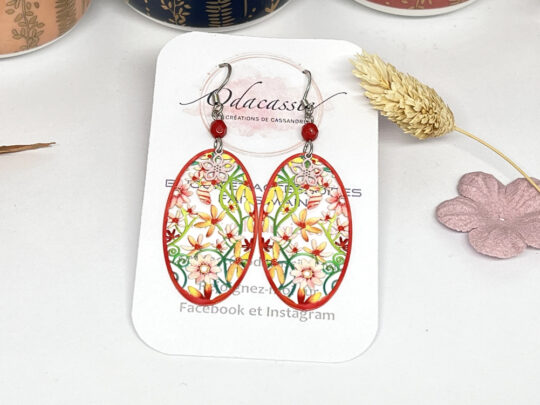 Boucles d'oreilles ovales fleurs multicolores perles laiton acier inoxydable par Odacassie