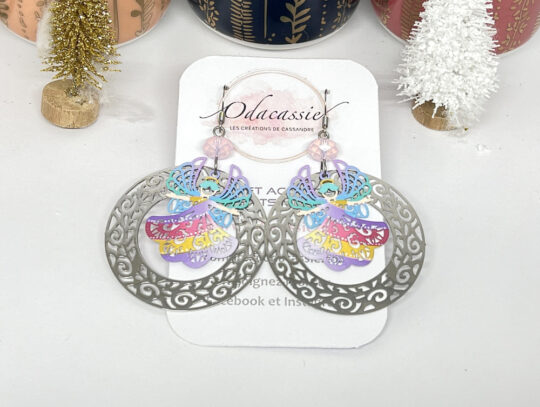 Boucles d'oreilles anges de Noël tons pastel perles Swarovski rosaces argentées par Odacassie