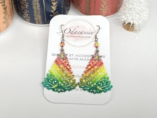 Boucles d'oreilles sapins de Noël multicolores étoiles acier inoxydable perles par Odacassie