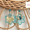 Boucles d'oreilles chat et fleurs feuille perles vert menthe vert émeraude bleu canard asymétriques par Odacassie